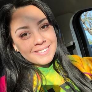 Meet your Posher, Christine